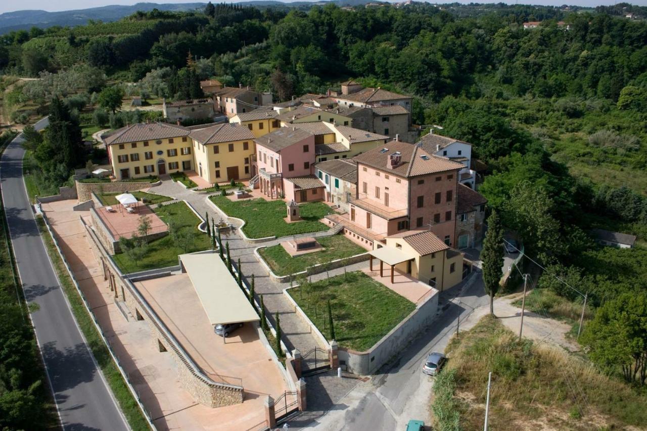 Borgo Di Gramugnana Aparthotel Usigliano ภายนอก รูปภาพ