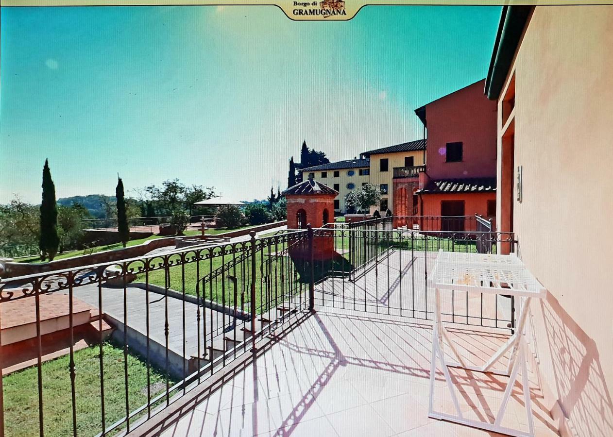 Borgo Di Gramugnana Aparthotel Usigliano ภายนอก รูปภาพ