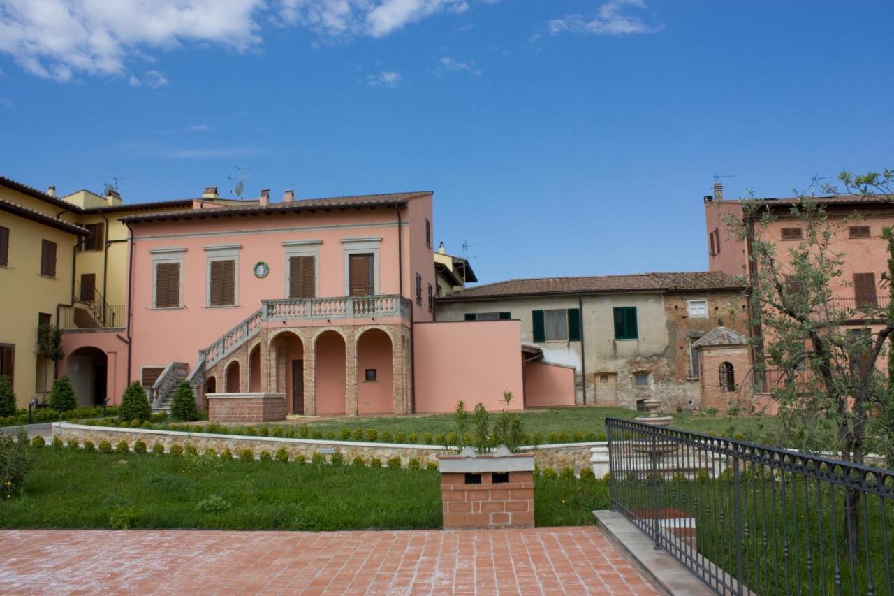 Borgo Di Gramugnana Aparthotel Usigliano ภายนอก รูปภาพ